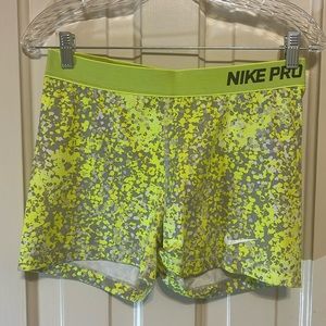 COPY - Women’s Nike pro 3” workout shorts neon green and grey size XL